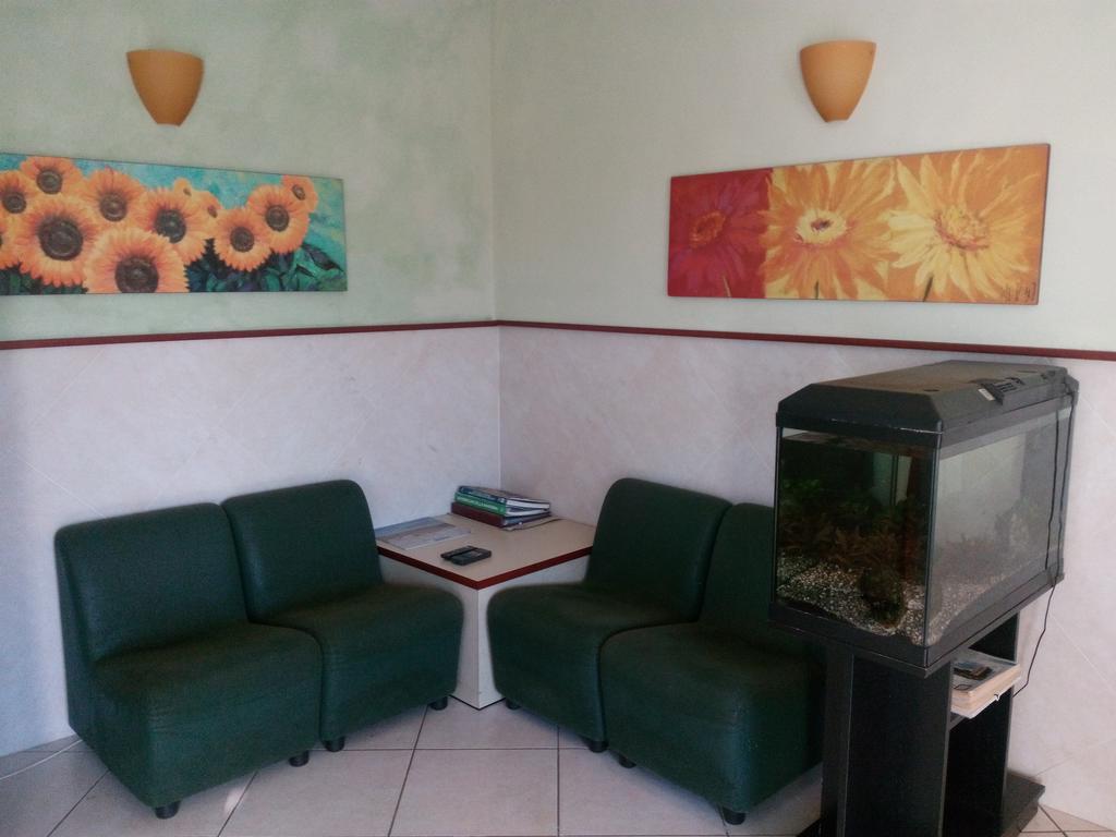 Hotel Lea Grosseto Bagian luar foto